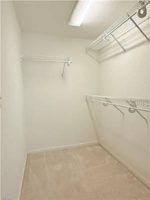 4084SaintAndrewsCt14.jpg